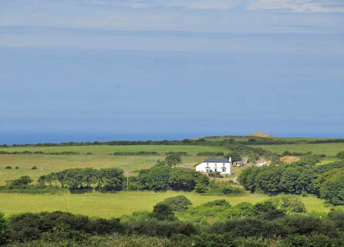 bnb-house-far